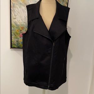 Eileen Fisher front zip vest